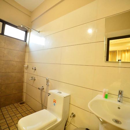 Hotel Priya Kottakkal Exterior photo